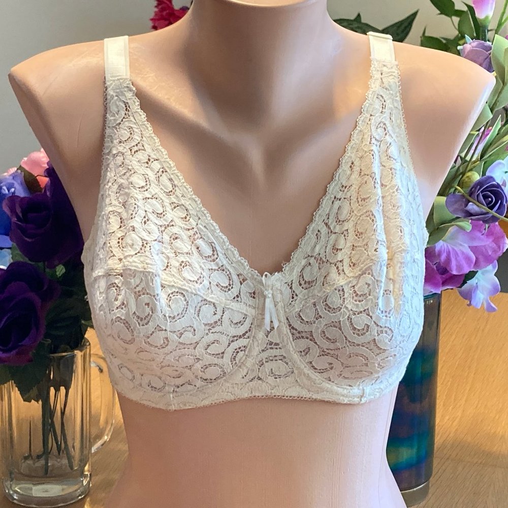 Wacoal 34DD Ivory Swirl Lace Satin Wings UW Bra